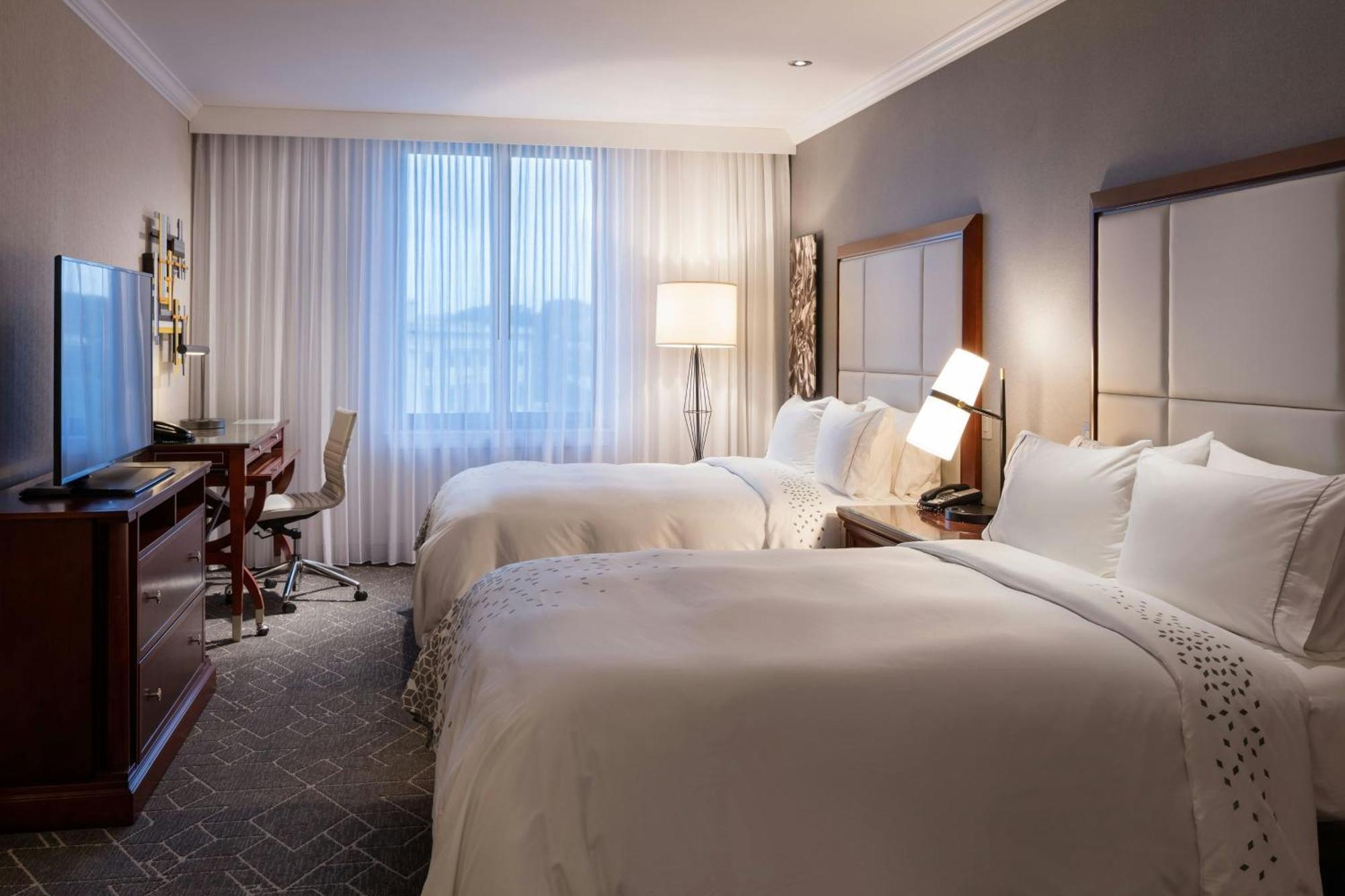 Renaissance Providence Downtown Hotel Экстерьер фото